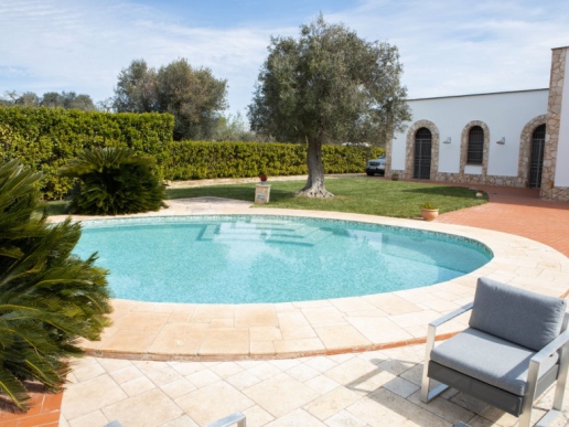 Large renovated trullo with swimming pool and garden near Ostuni - 34
