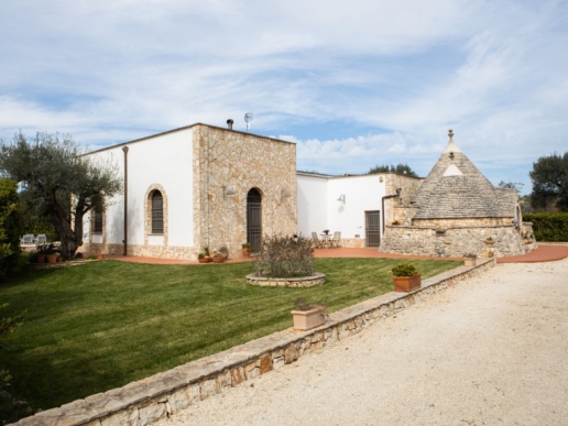Large renovated trullo with swimming pool and garden near Ostuni - 46